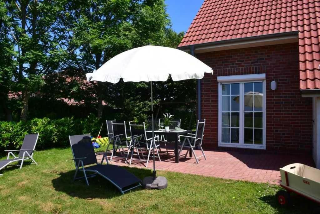 Ferienhaus Carolinenwind Carolinensiel Bagian luar foto